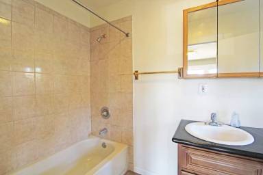 Main picture of 1412 E 38th St