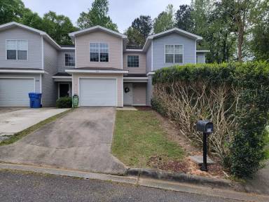 Main picture of 404-60 Sandy Oak Dr