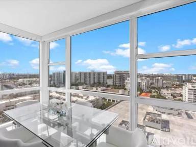 Main picture of Carillon Condo Miami Beach