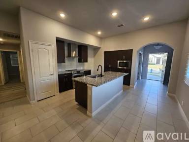 Main picture of 508 Lucas Ln