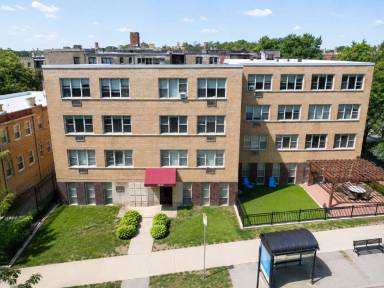 Main picture of 1301 W Estes Ave