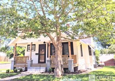 Main picture of 2501 Hanscom Blvd