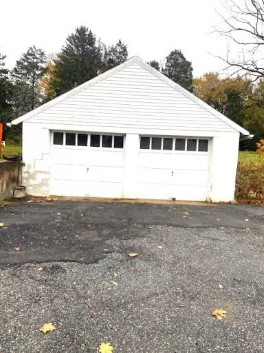Main picture of 687-691 Concord Rd