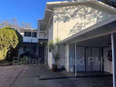 Main picture of 752 Beaver St