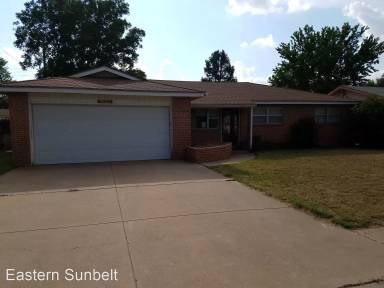 Main picture of 108 Merrill Dr