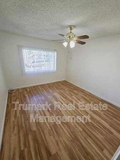 Main picture of 321 E Tujunga Ave