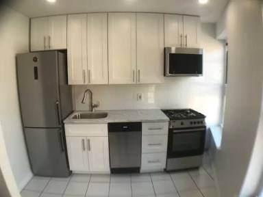 Main picture of 505 Waverly Ave