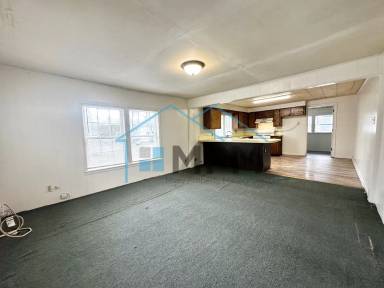 Main picture of 629 E Olive St