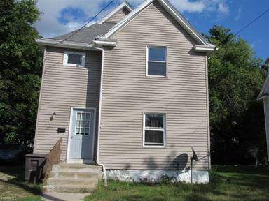 Main picture of 1507 S Martin Luther King Jr Dr