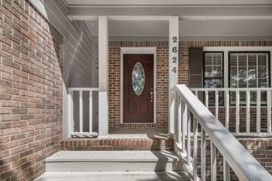 Main picture of 2624 Excalibur Dr SE