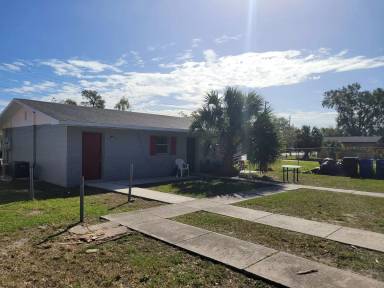 Main picture of 834 Martin Luther King Junior Ave