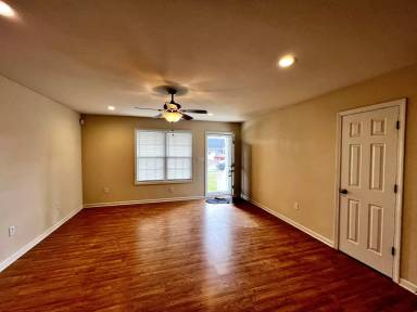 Main picture of 316 Nugget Trl