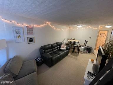 Main picture of 141 E 13th Ave