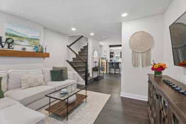 Main picture of 324 Prospect St