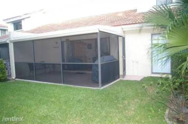 Main picture of 8644 Eagle Run Dr