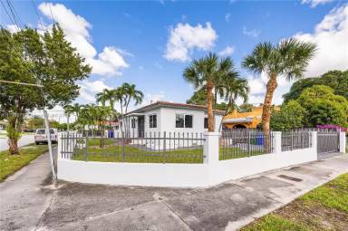 Main picture of 1150 SW 24th Ave