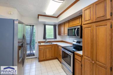 Main picture of 98-356 Kaonohi St