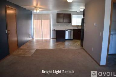 Main picture of 1706 N Iowa St