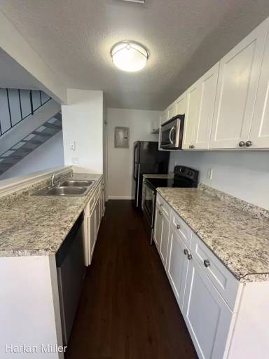 Main picture of 803 W Tiffany Dr