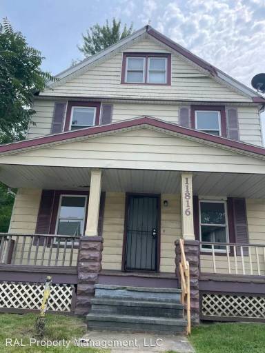Main picture of 11816 Honeydale Ave