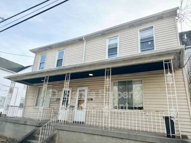 Main picture of 6640 Rowan St