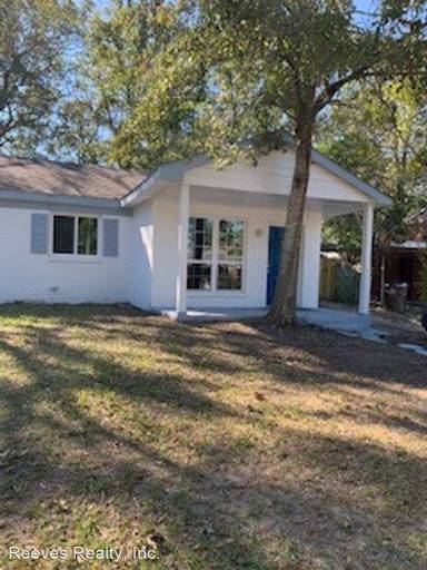 Main picture of 460 Seabreeze Rd E