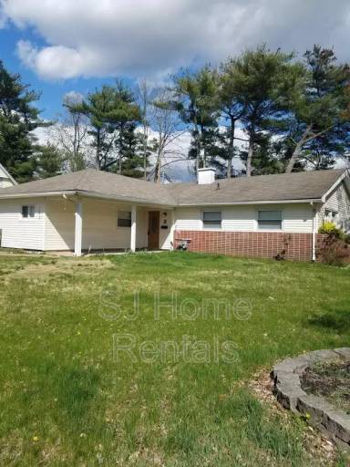 Main picture of 101 Somerset Dr