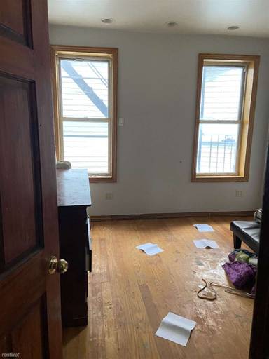 Main picture of 4220 12th Ave