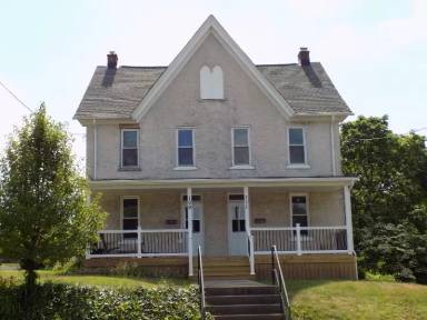 Main picture of 111 2nd St