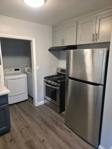 Main picture of 3870 La Salle Ave