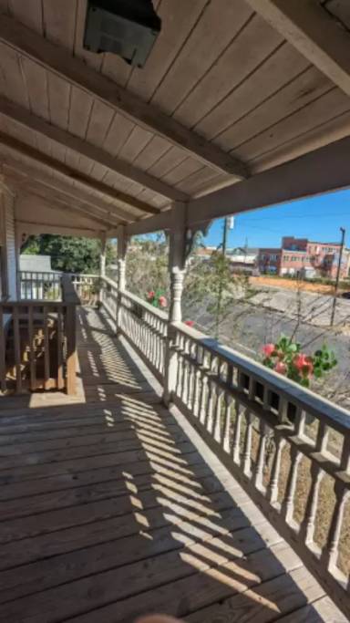 Main picture of 208 S Trammell St