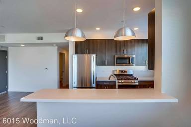 Main picture of 6015 Woodman Ave