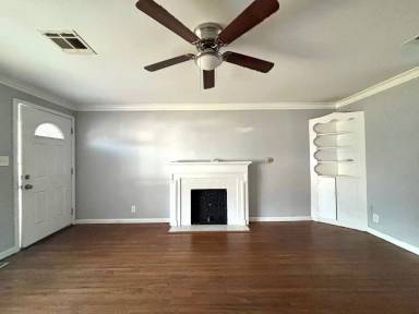 Main picture of 339 E Zion St