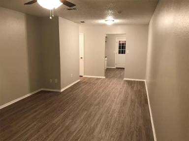 Main picture of 2215 Bunton Dr