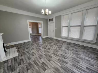 Main picture of 1712 Pike Ave