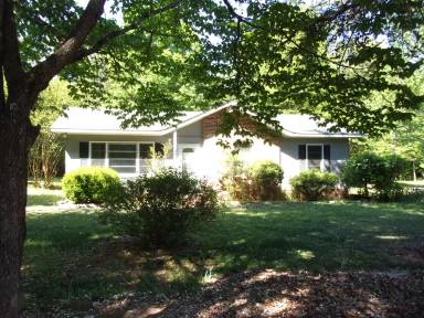 Main picture of 5570 Old York Rd