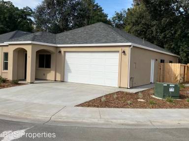 Main picture of 490 Posada Way