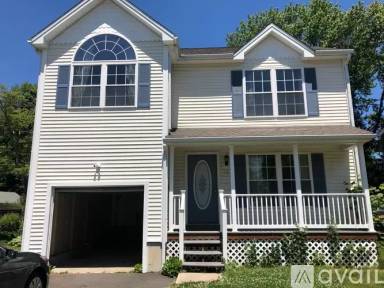 Main picture of 122 Placid Ave