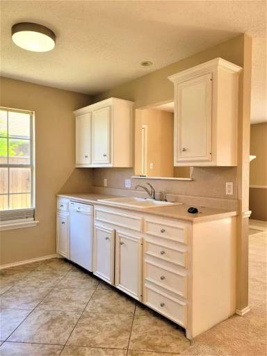 Main picture of 8403 Canton Ave