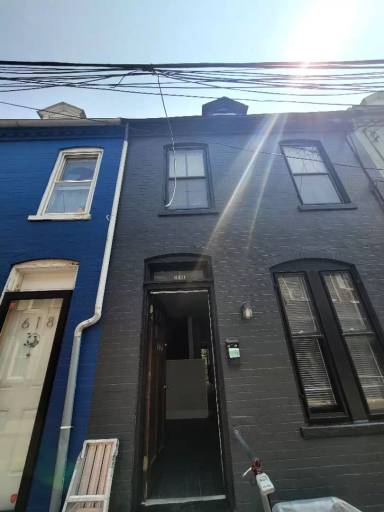 Main picture of 620 Lake St