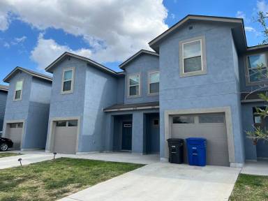 Main picture of 6534 Marcel Way