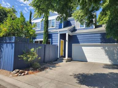 Main picture of 963 Kingwood St