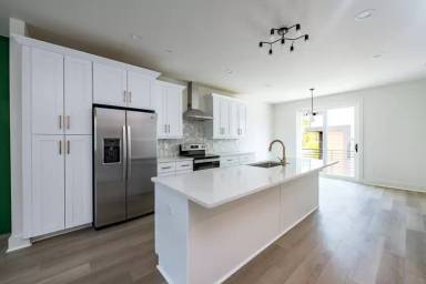 Main picture of 340 Eugenia St SW