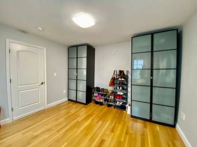 Main picture of 171 Lexington St