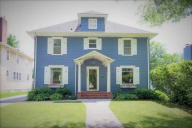 Main picture of 1524 5th Ave S