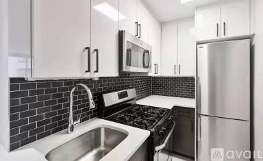 Main picture of 330 W 58th St Apartments