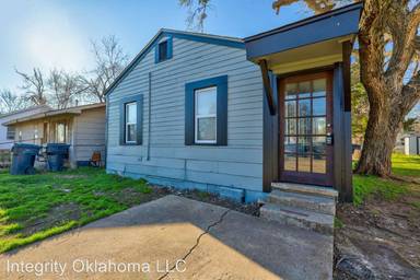 Main picture of 3526 SW 39th St