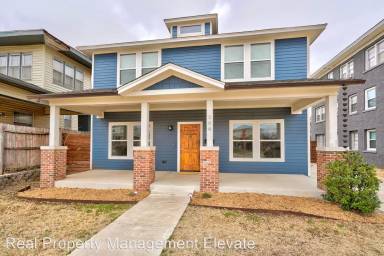 Main picture of 208 NE 14th St