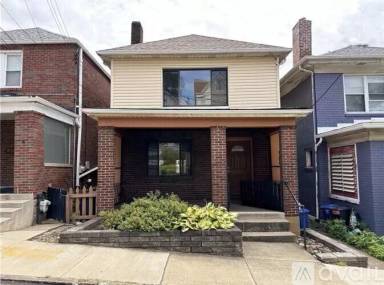 Main picture of 804 Lilac St