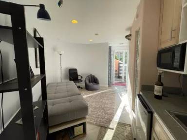Main picture of 21582 Anns Ln